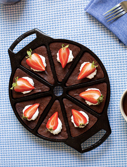 Lodge Seasoned Cast Iron Wedge Pan